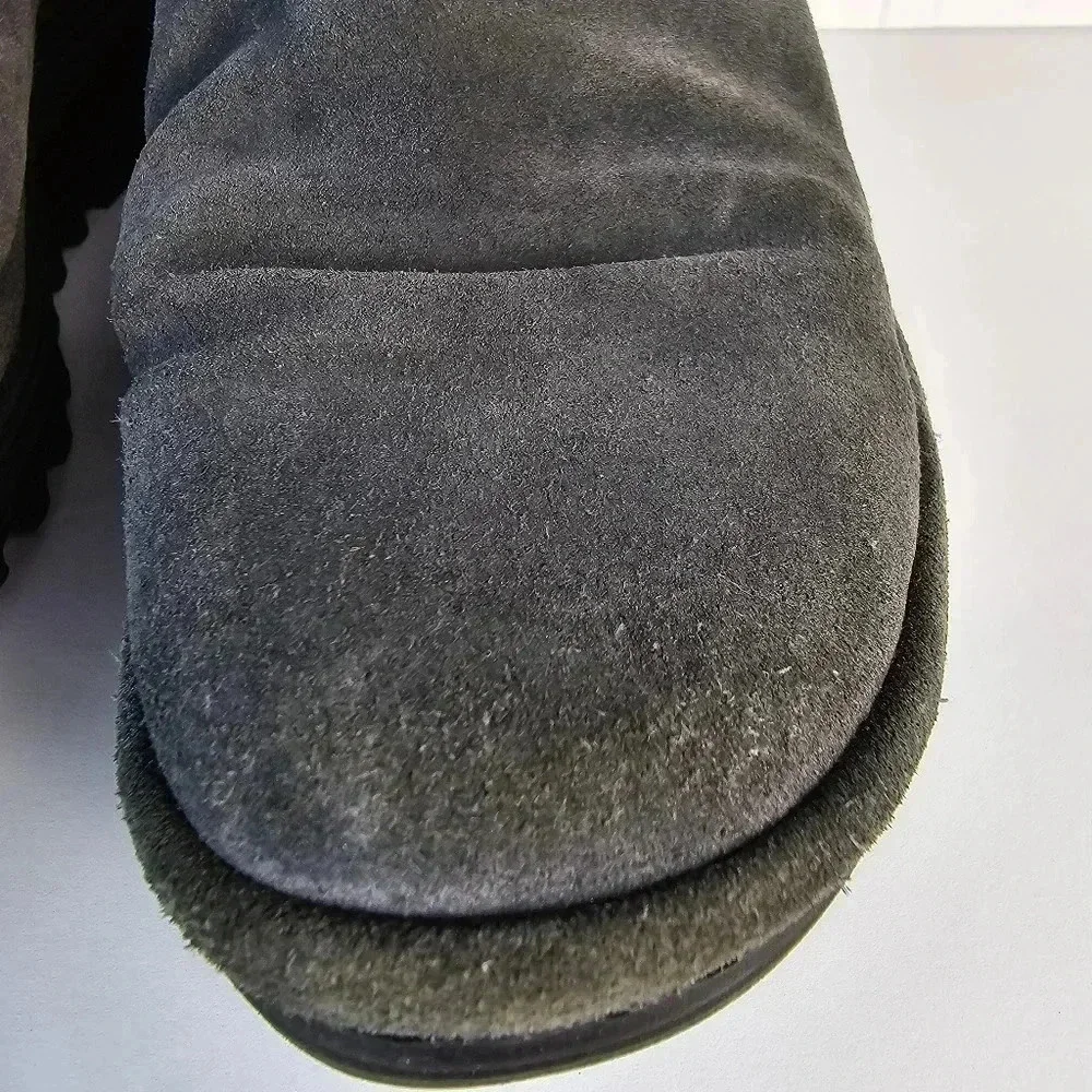 Fly London Women 39 US 8 Yama Wedge Platform Bootie Grey Suede Lace Up Boot